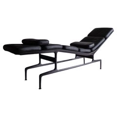 Retro Eames "Billy Wilder" ES106 Chaise Longue for Herman Miller