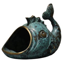 Vintage Design: 1950s Whale-Shaped Ashtray by Walter Bosse in Elegant Bronze