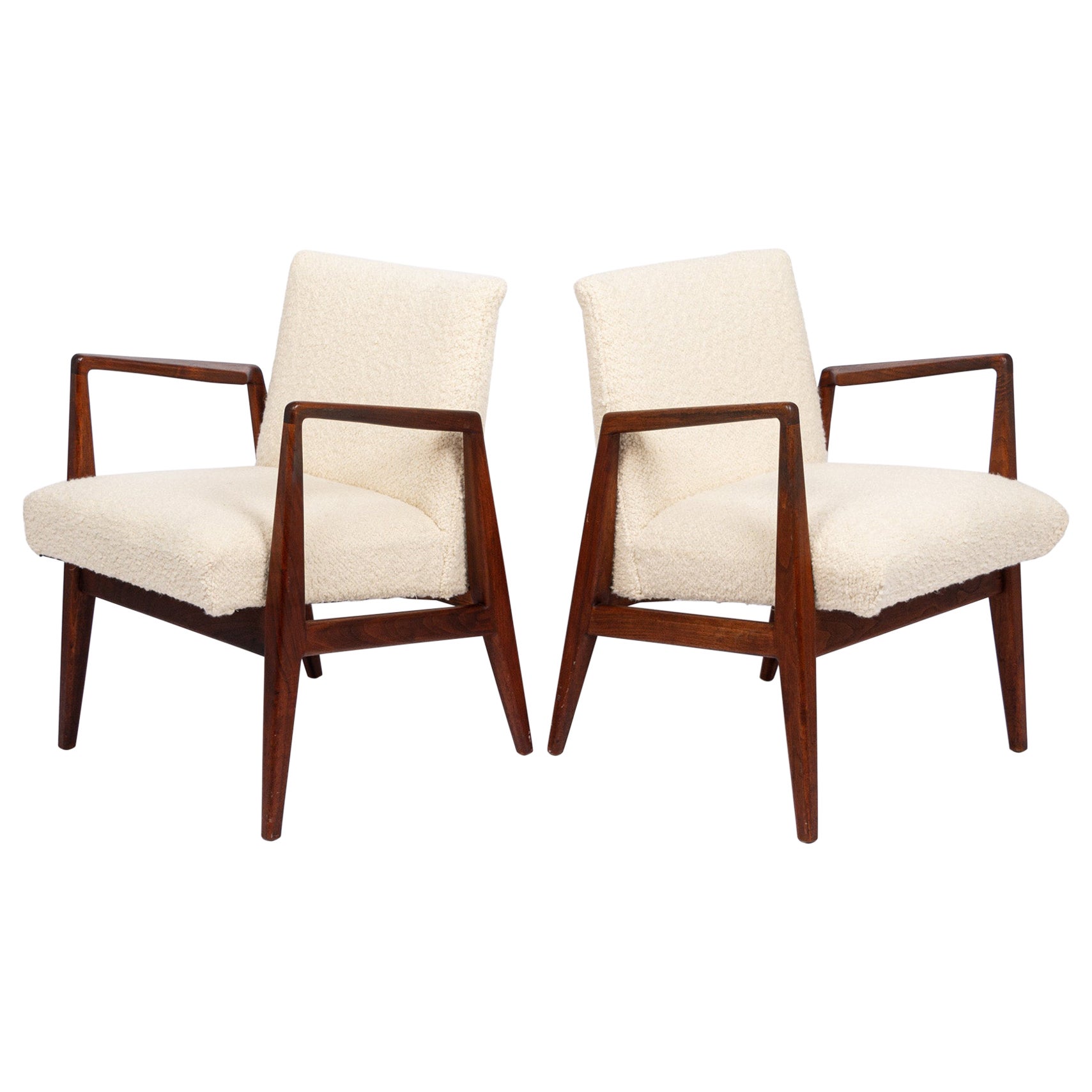 Mid Century Cream Upholstered Lounge Chairs by Jens Risom For Sale
