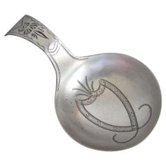 Fina cuchara "Tiny" Caddy fabricada en Birmingham por Joseph Willmore, 1808