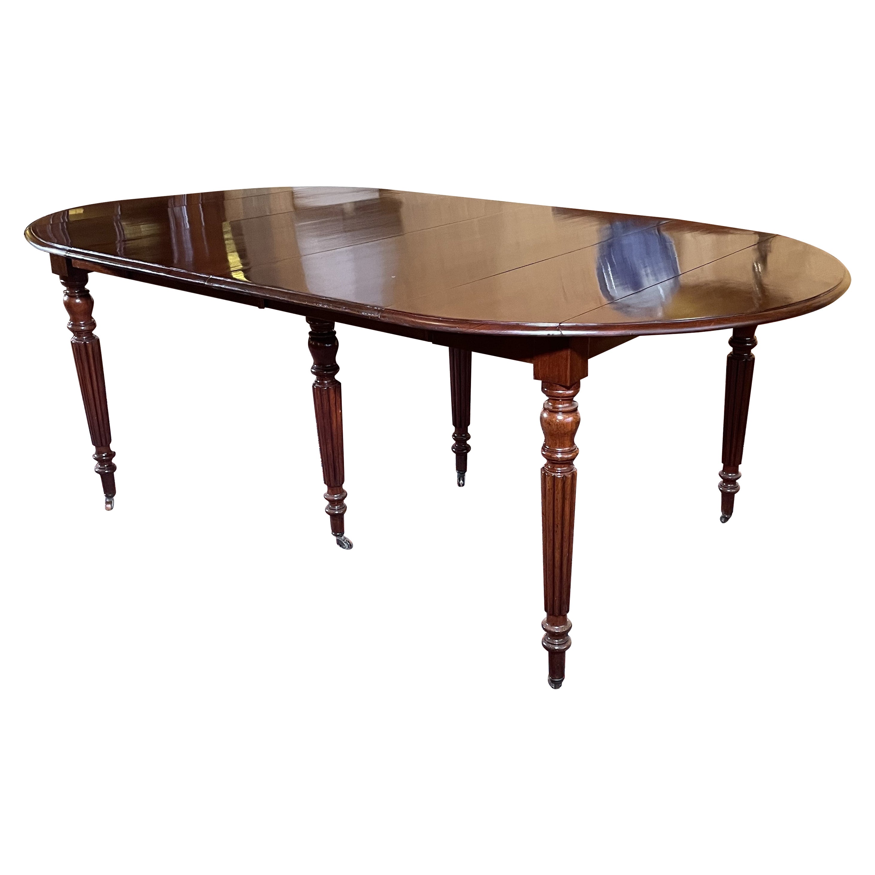 Mahogany Extending Table From The 19th Century For Sale