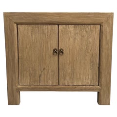 Table de chevet ou d'appoint à 2 portes en bois d'orme sur mesure 