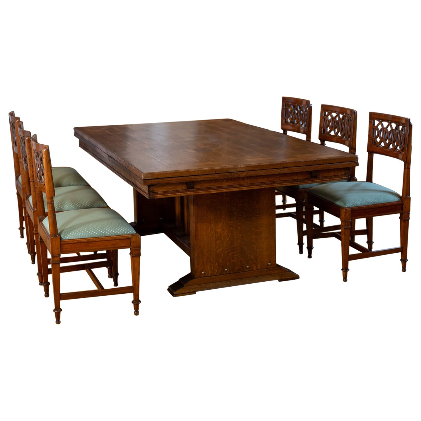 Large Art Nouveau Extension Table in Oak, Early 20th Century For Sale