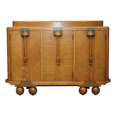 FINE LIBERTY'S COTSWOLD ART DECO OAK CARVED SiDEBOARD CIRCA 1920 PART OF A SUITE