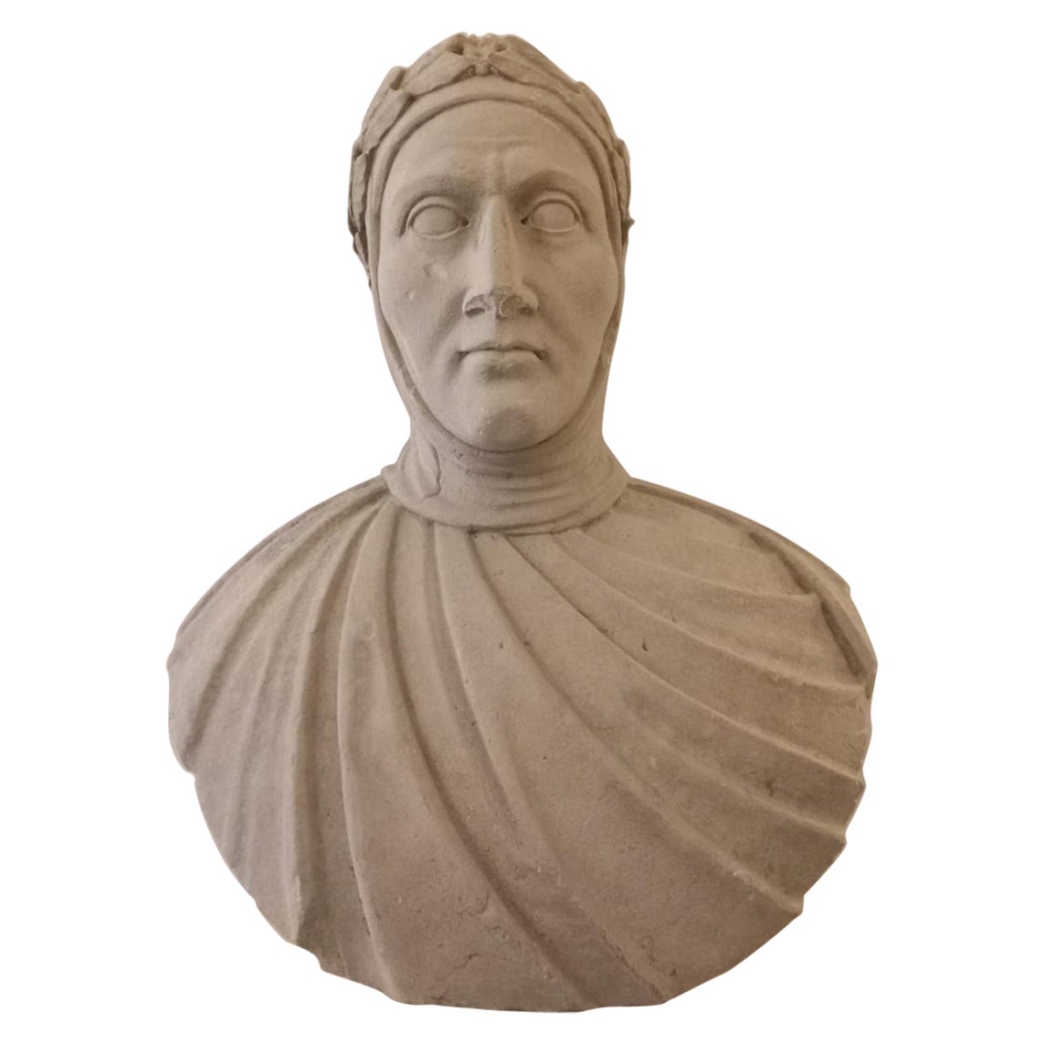 Busto en pietra raffigurante il ritratto di Francesco Petrarca