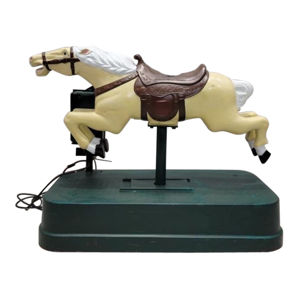 Coin Operated Carousel Horse Ride, Münze, Vintage im Angebot