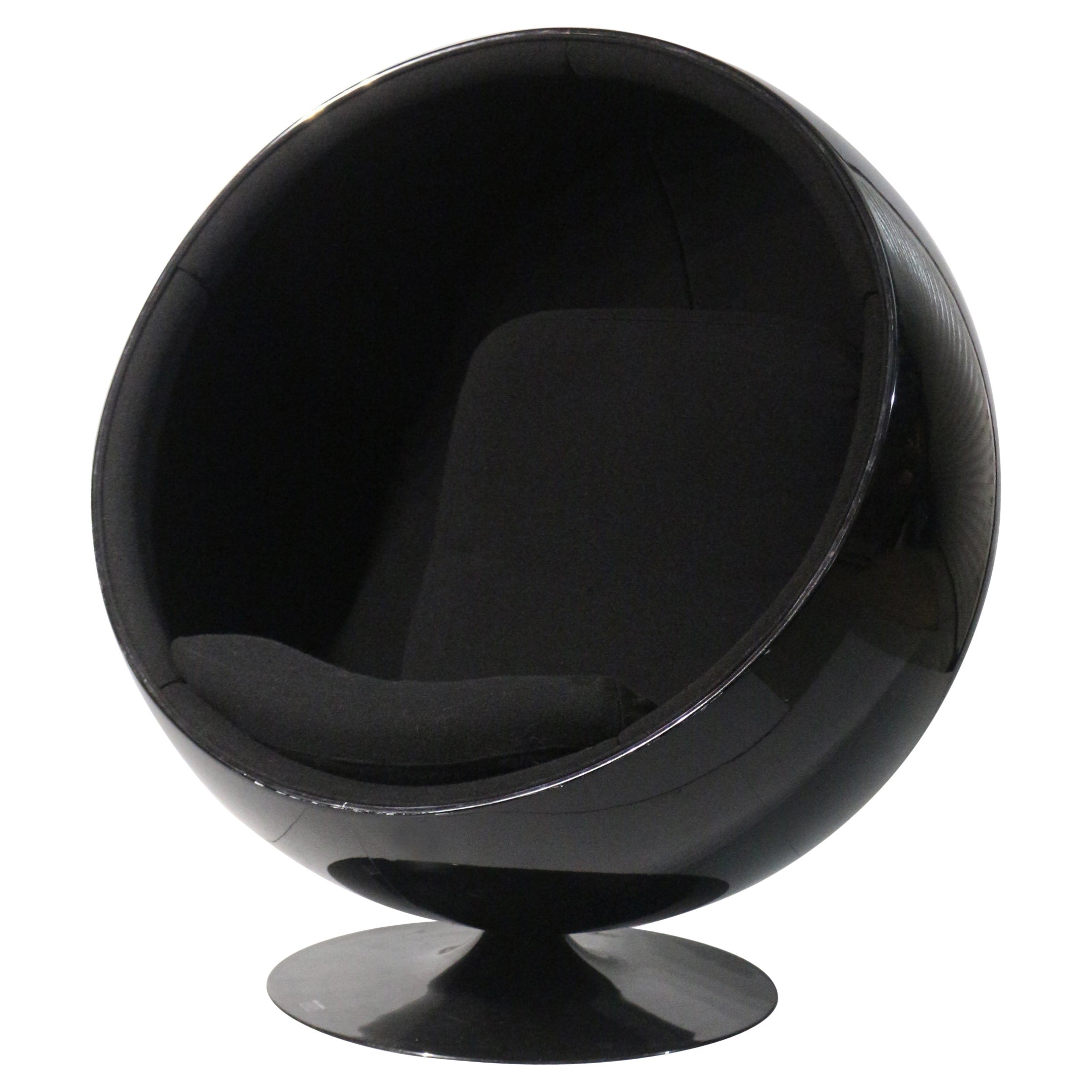 Authentic ball chair by Ero Aarnio 1980 For Sale