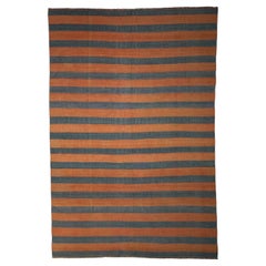 Vintage Dhurrie-Teppich mit rostfarbenen und blauen Streifen von Rug & Kilim