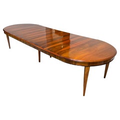 Biedermeier Expandable Dining Table, Walnut Wood, Southwest Germany circa 1830