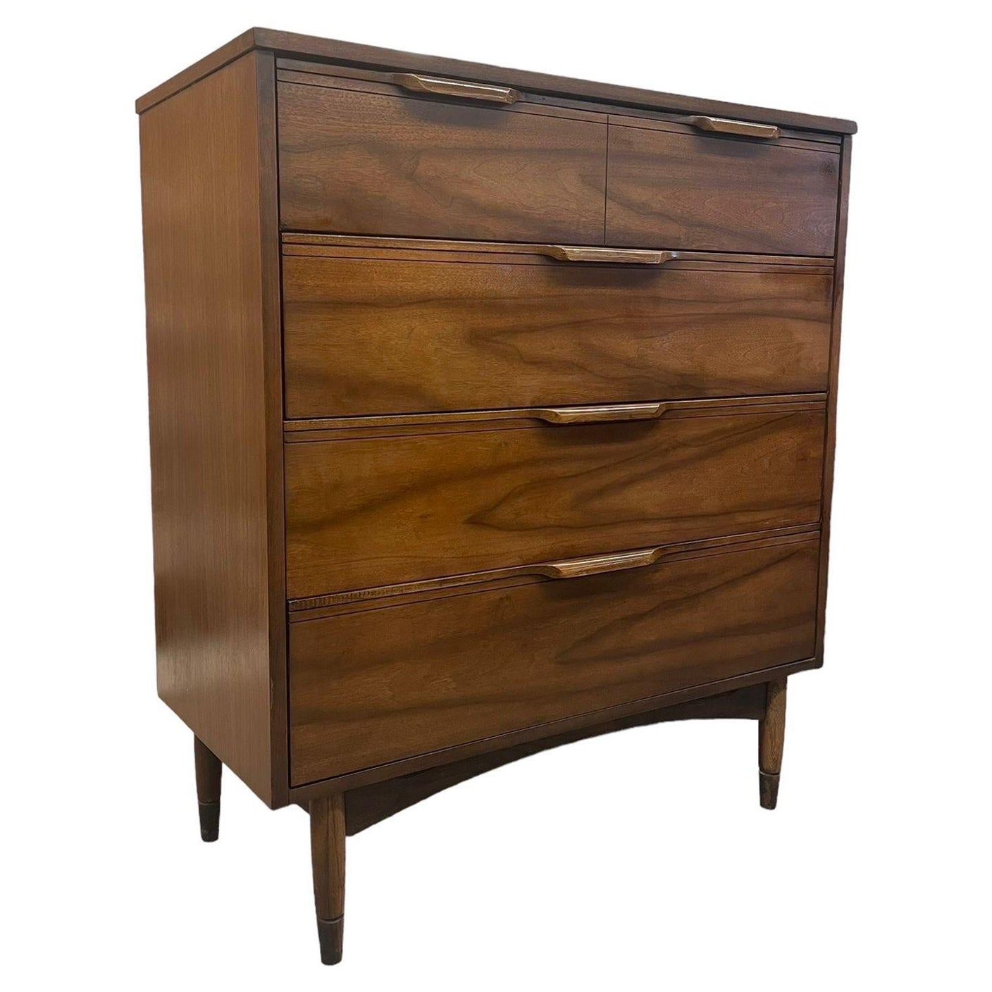 Vintage Mid Century Modern 4 Drawer Tallboy Dresser With Sculpted Wood Handles. For Sale at 1stDibs