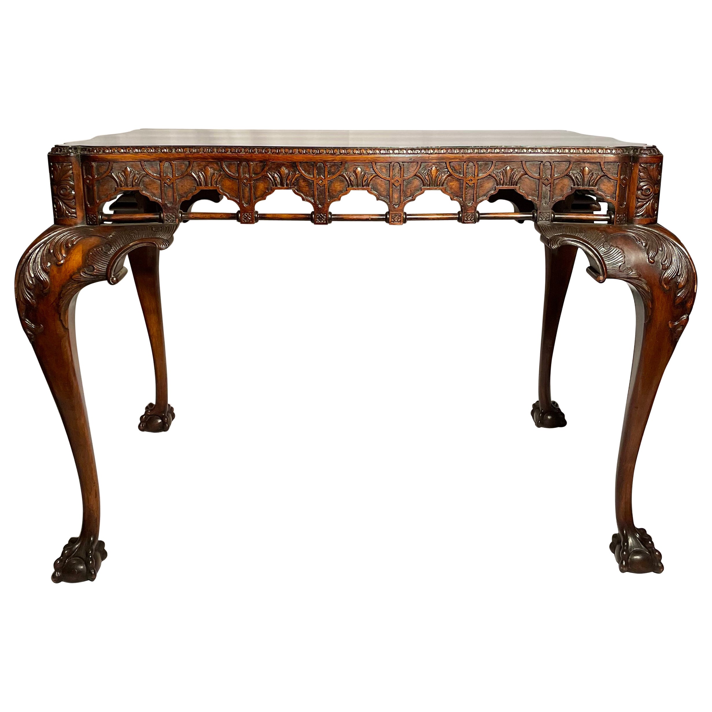 Ancienne table à thé en acajou de style géorgien anglais du début du 19e siècle.