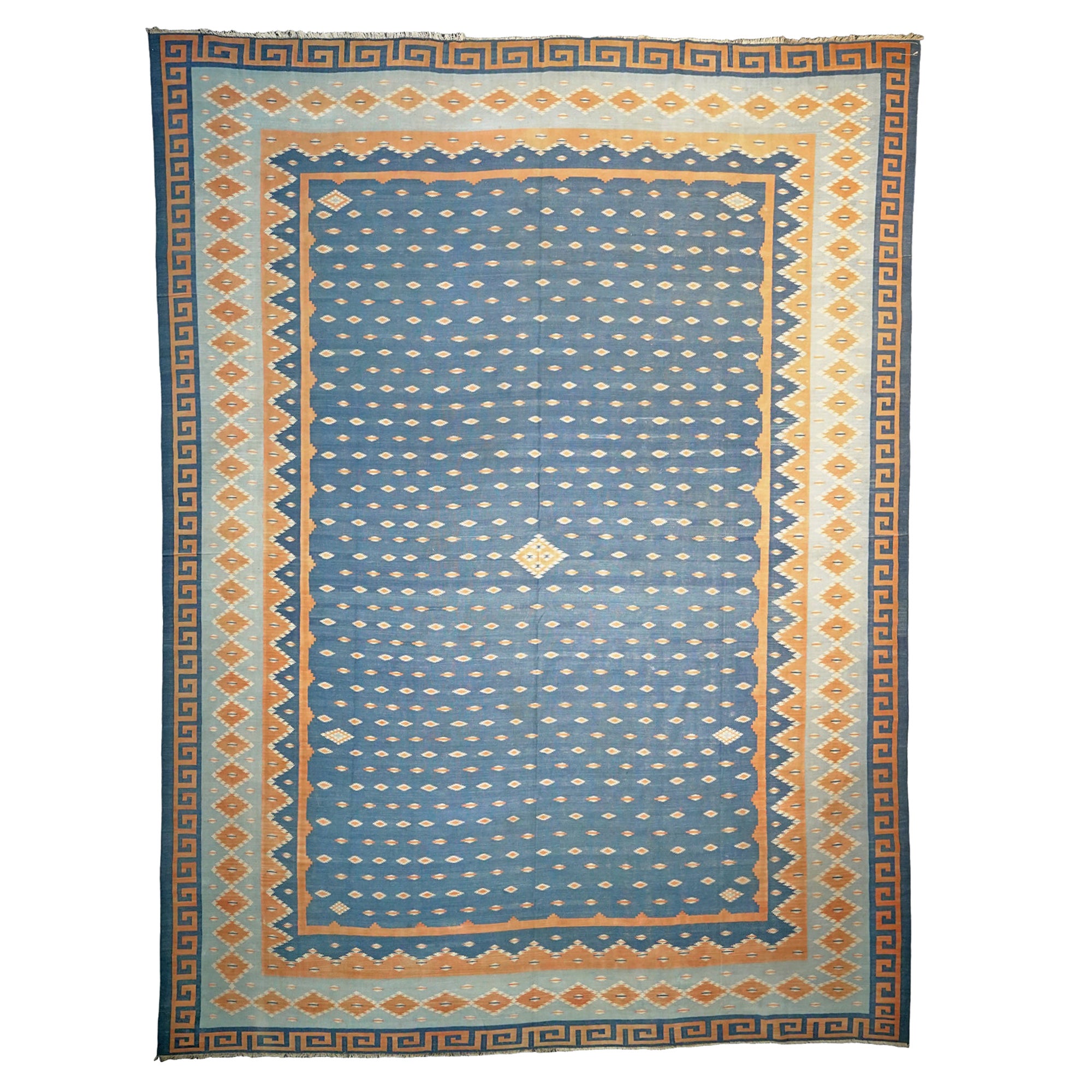 Vintage Dhurrie Vintage-Teppich in Blau, mit geometrischen Mustern im Angebot