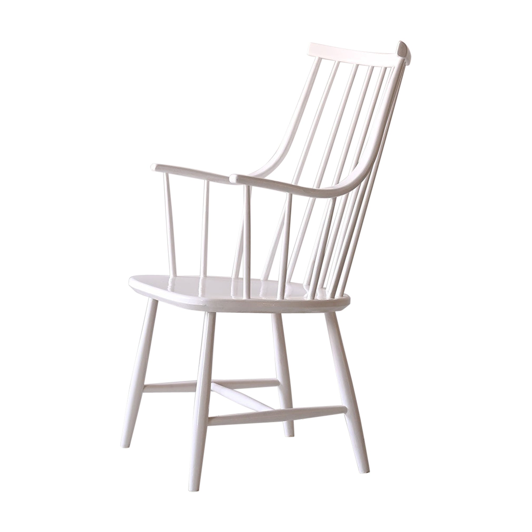 Chaise conçue par LENA LARSSON, modèle «GRANDESSA »