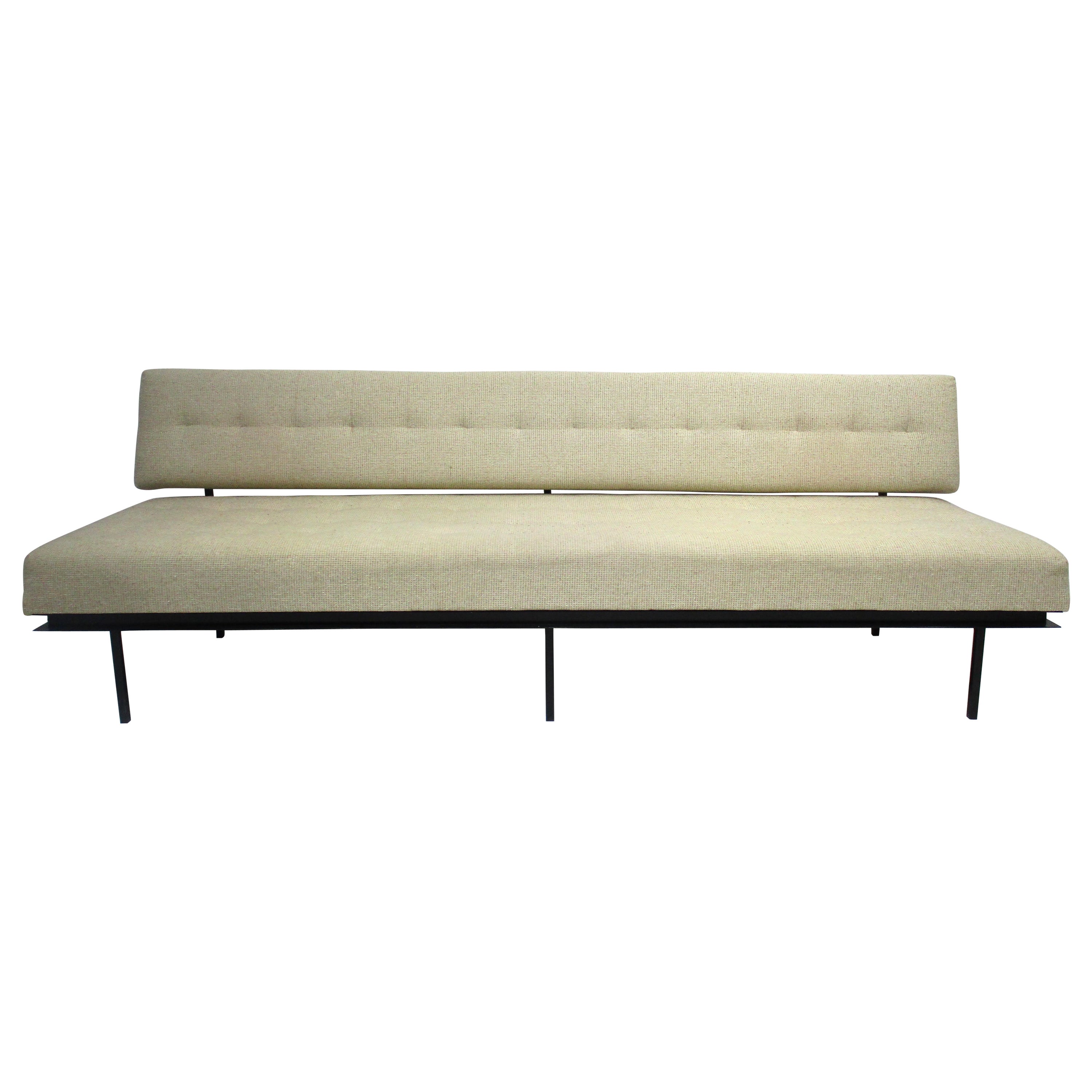 Seltenes Knoll # 2577BC Sofa mit Stahlfuß von Florence Knoll  im Angebot