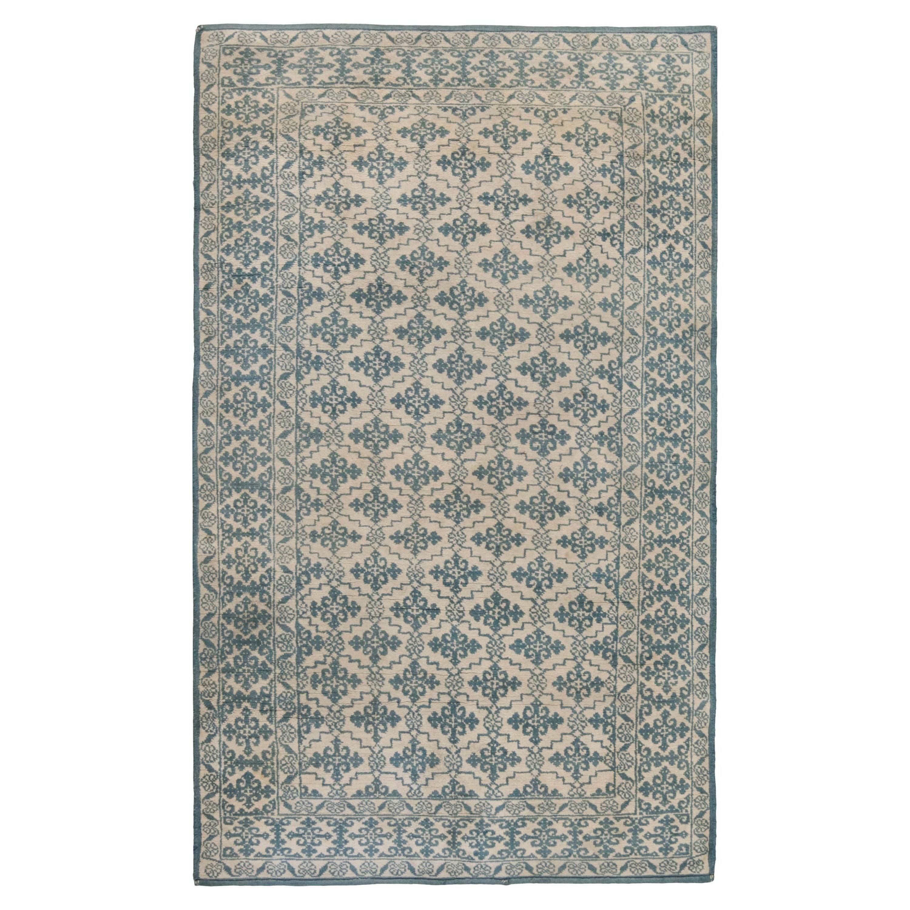 Early 20th Century Indian Agra Blue White Rug For Sale