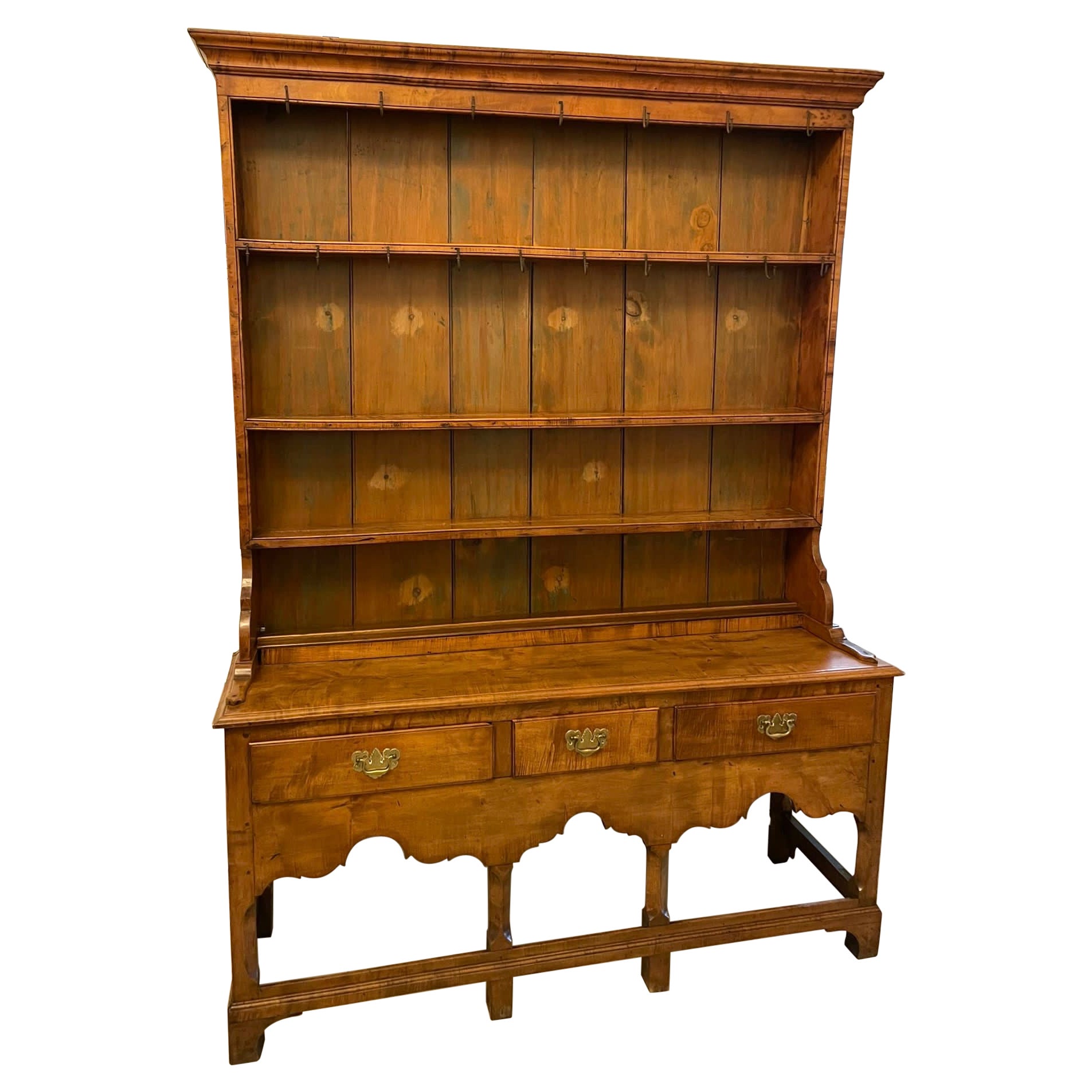 Rare American Antique George III Quality Solid Maple Wood Dresser and Rack For Sale