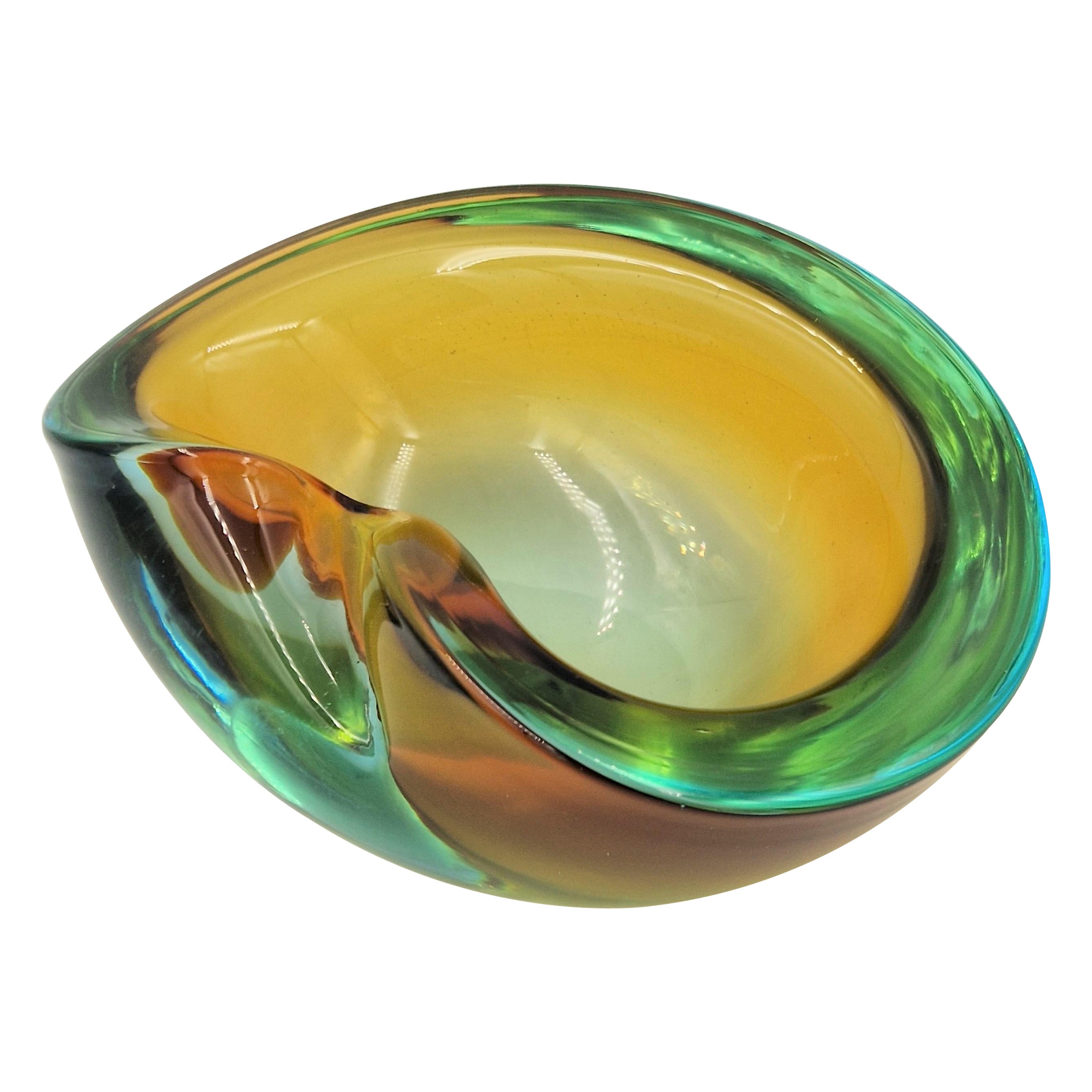 Glass Sommerso Ashtray from MUrano Italy. 1950 - 1959 For Sale