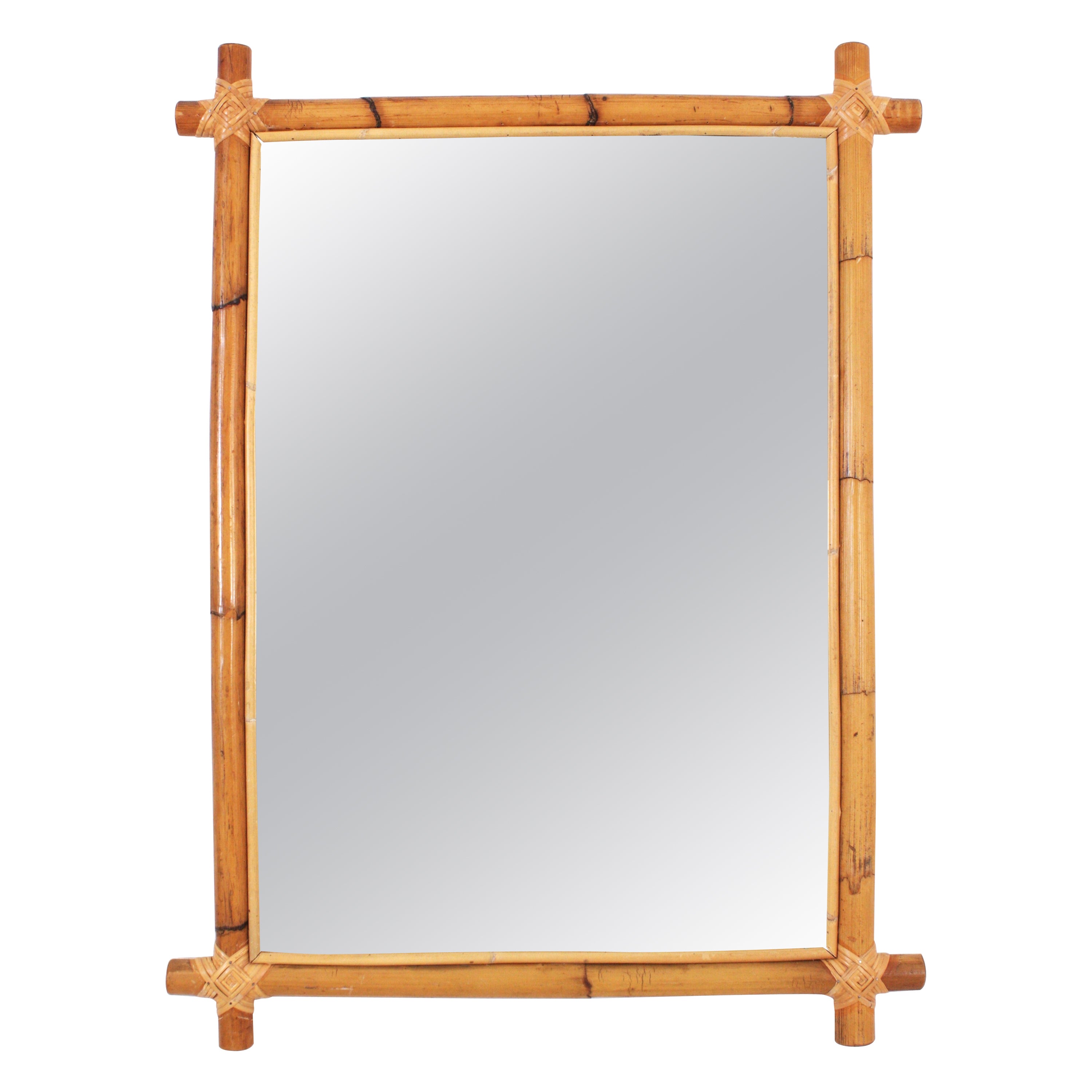 Großer rechteckiger Spiegel aus Rattan-Bambus mit gekreuzten Ecken im Angebot