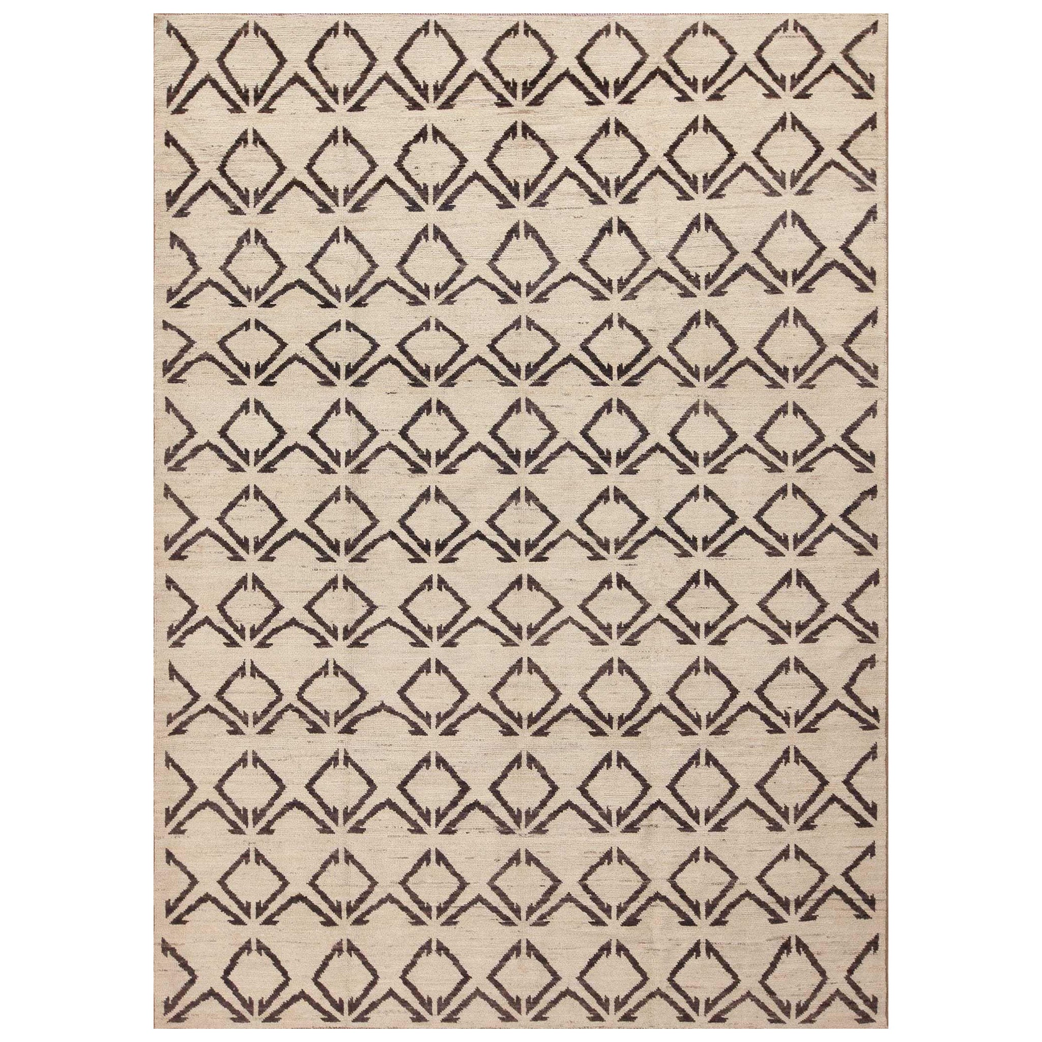 Nazmiyal Collection Modern Moroccan Berber Beni Ourain Design Rug 7'3" x 10'2" For Sale