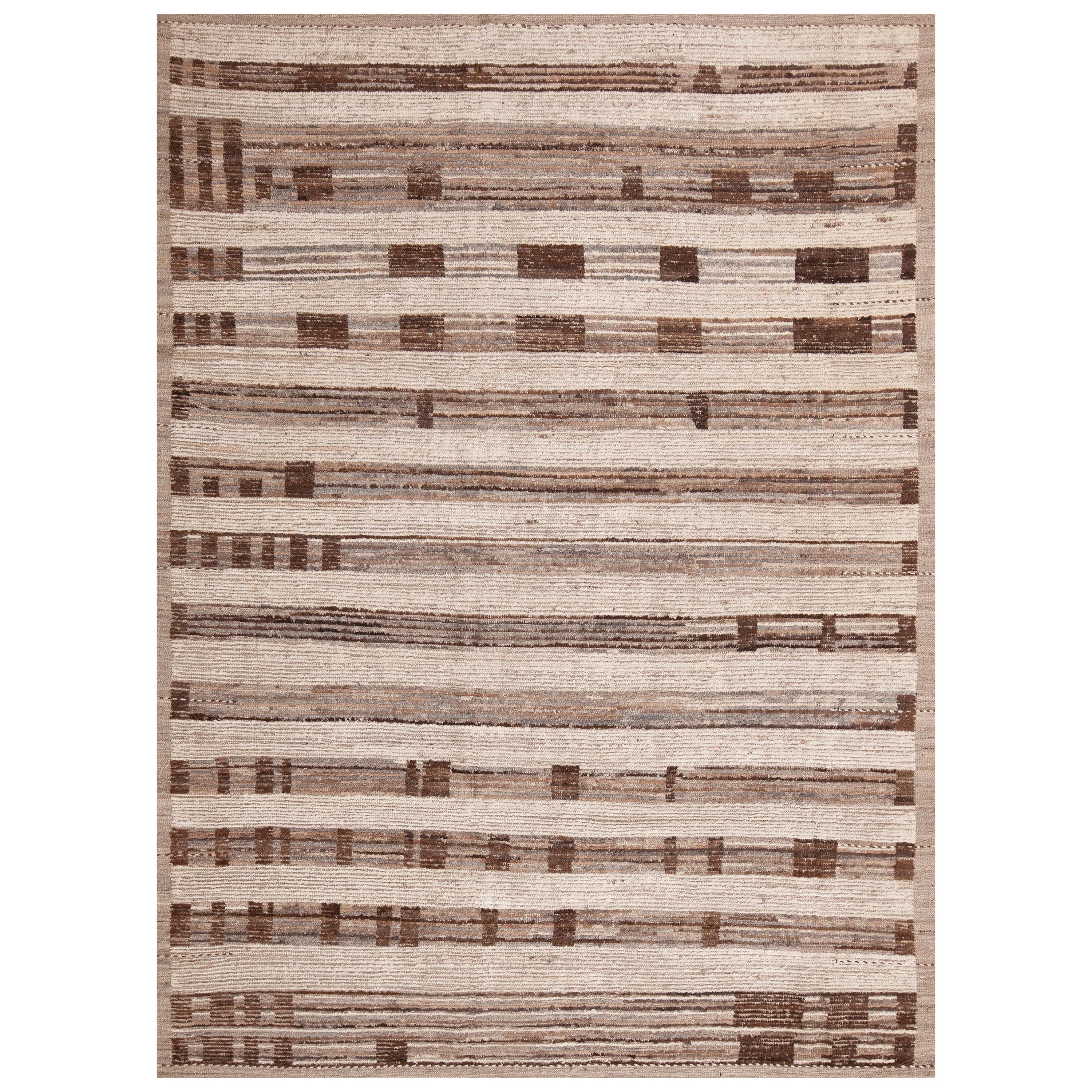Nazmiyal Collection Alfombra moderna neutra de pelo de lana afelpada 7'2" x 9'7