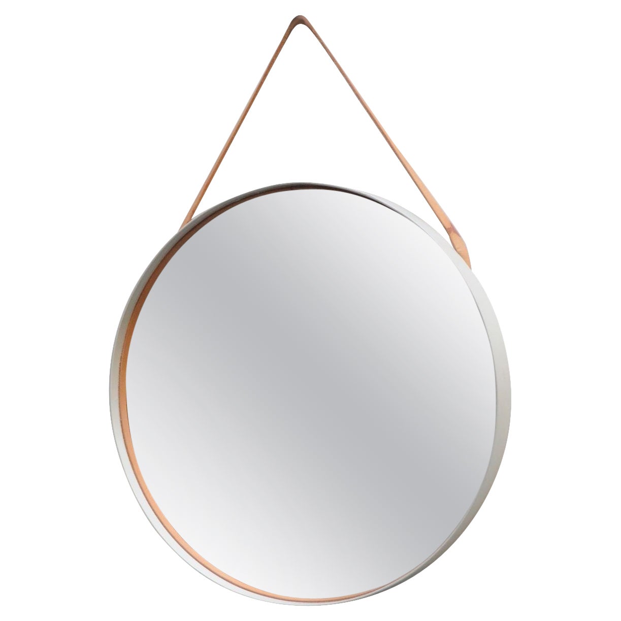 Schwedischer moderner Spiegel aus weißem Bugholz mit Lederband zum Aufhängen von Glas Mäster