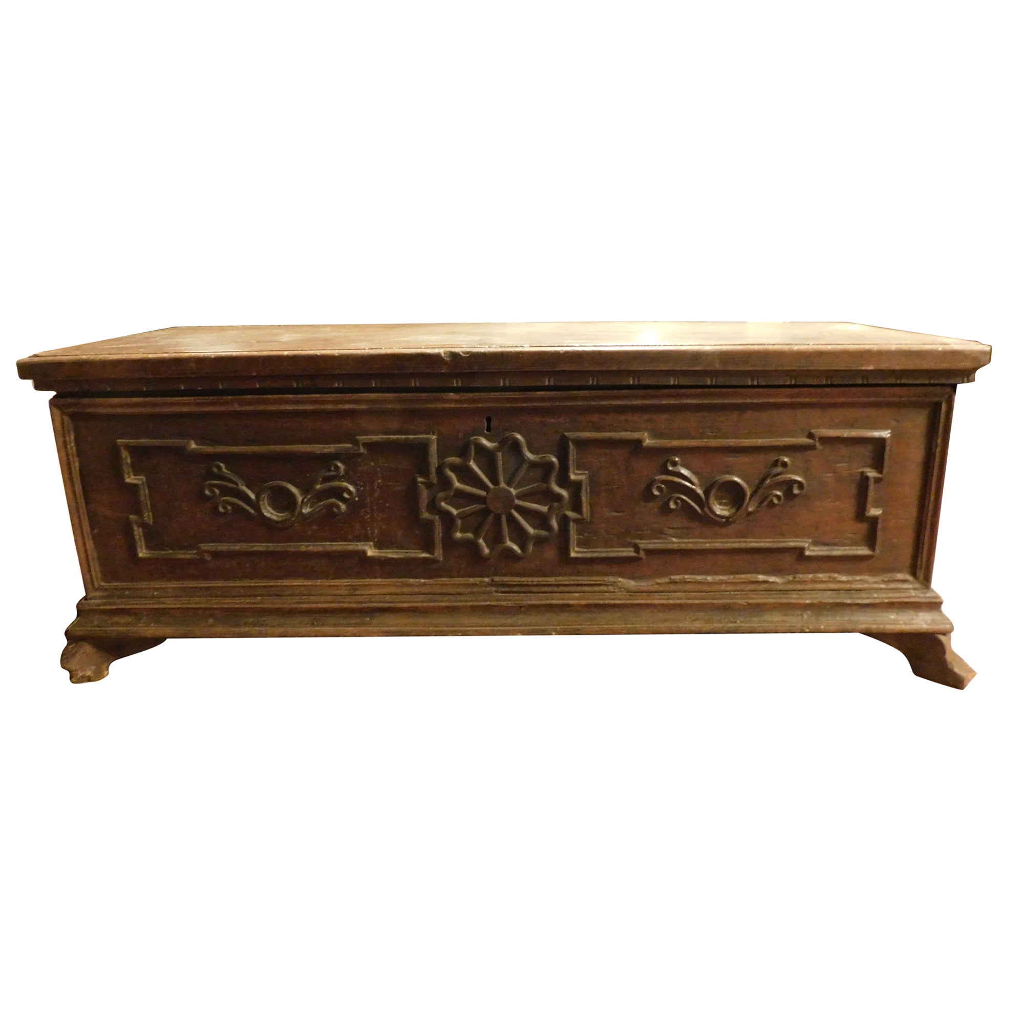 Chest carved in walnut with opening top, Italy For Sale