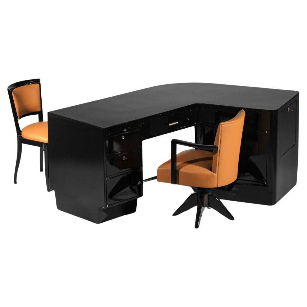 Großer Art-déco-Schreibtisch aus schwarzem modernistischem Lack im Stil von Jacques Adnet 