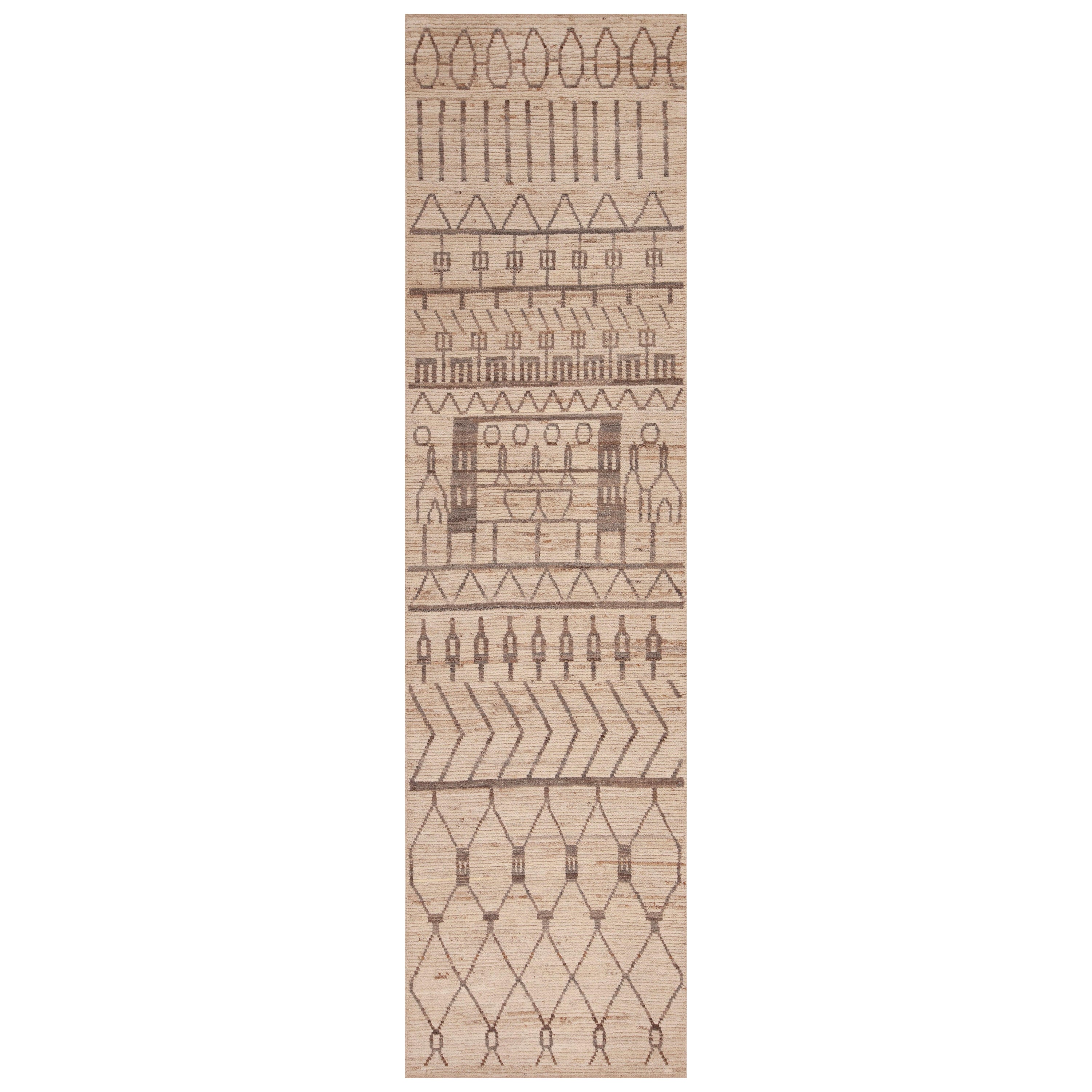 Collection Nazmiyal, design géométrique tribal, tapis de couloir moderne de 3' x 11' en vente