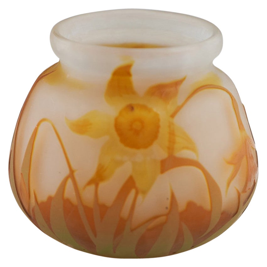 Vase en verre Gallé Cameo c1910 en vente
