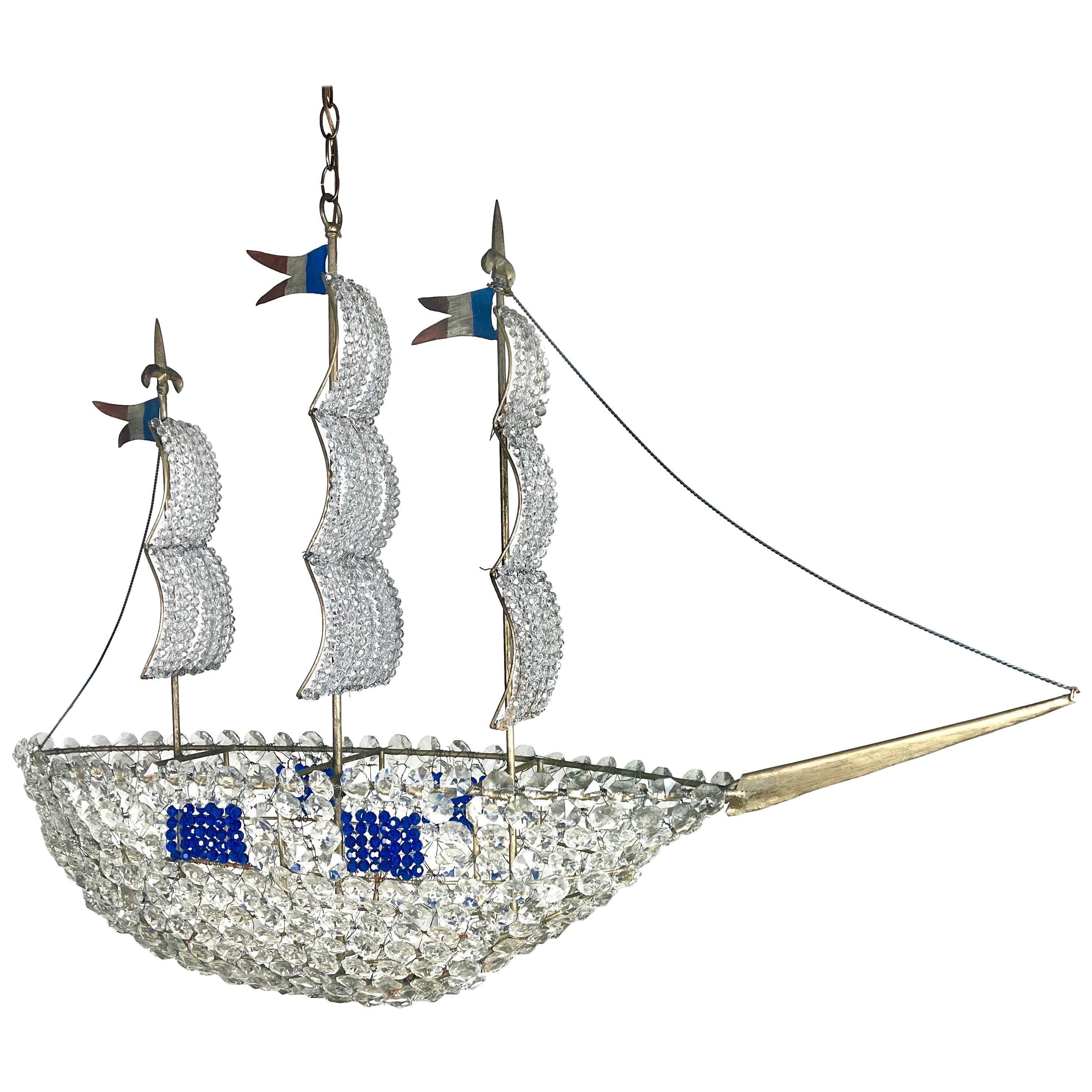 Kristall-Perlen-Schiffs-Kronleuchter von Melissa Levinson