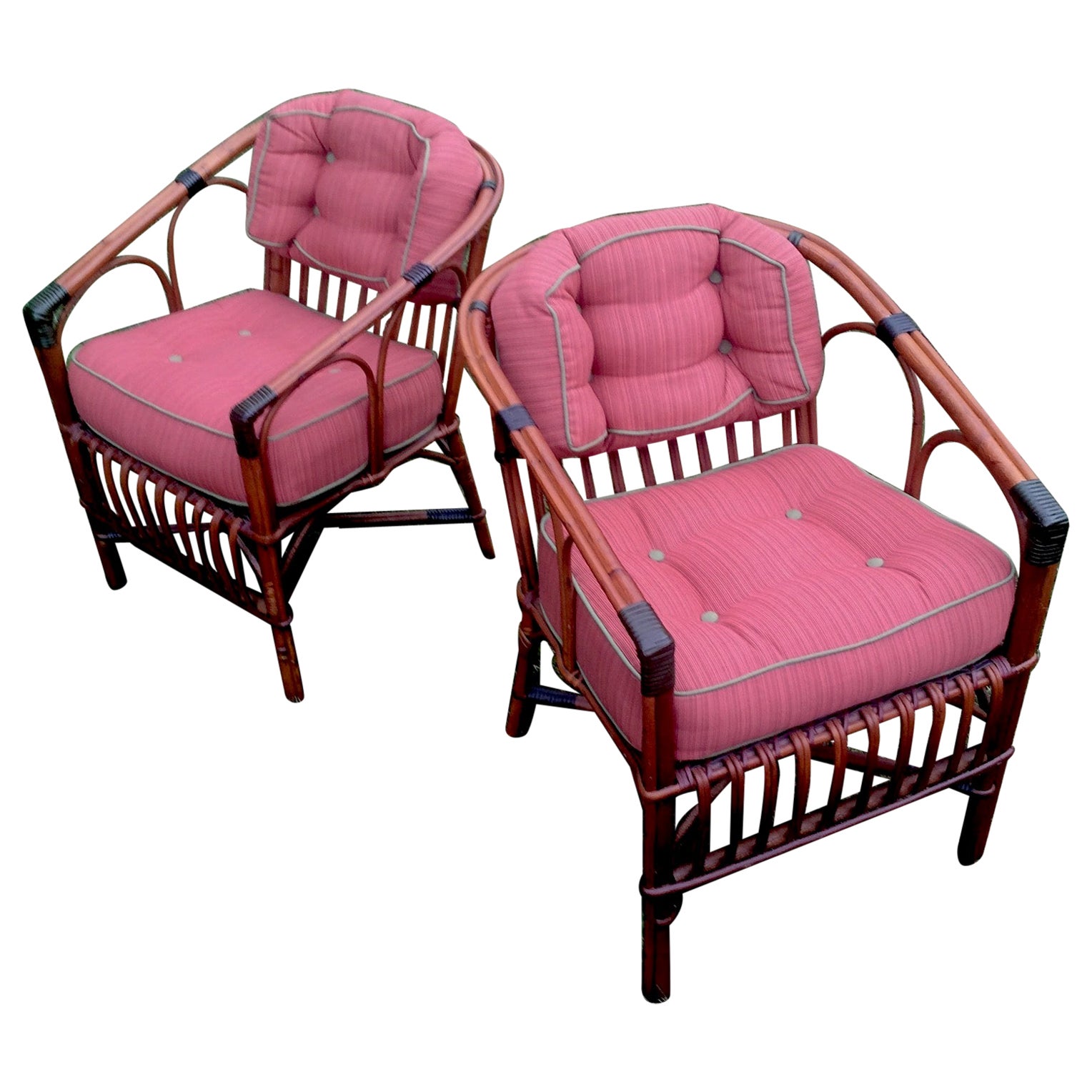 Ein Paar Rattan-/Bugholz-Esszimmerstühle/Sessel 