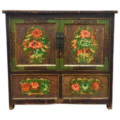 Antique Striking Lacquered Chinese Sideboard, circa 1800s