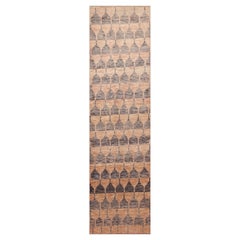 Collection Nazmiyal Tapis de couloir tribal géométrique neutre moderne 3'4" x 12'9"