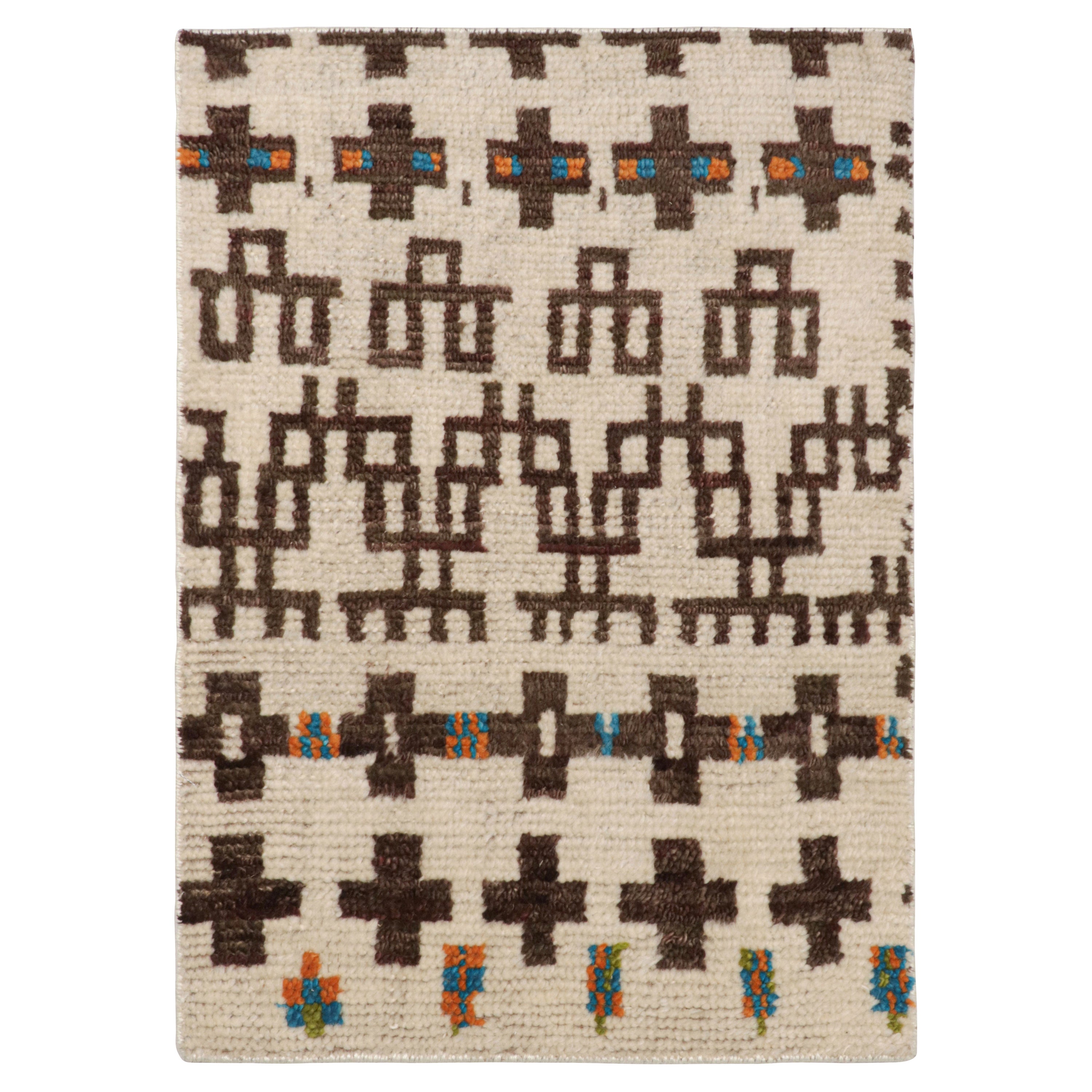 Rug & Kilim’s Moroccan Style Geometric Scatter Rug in Beige-Brown For Sale