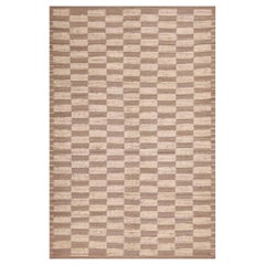 Nazmiyal Collection Modern Light Grey and Ivory Color Room Size Rug 6'6" x 9'6"
