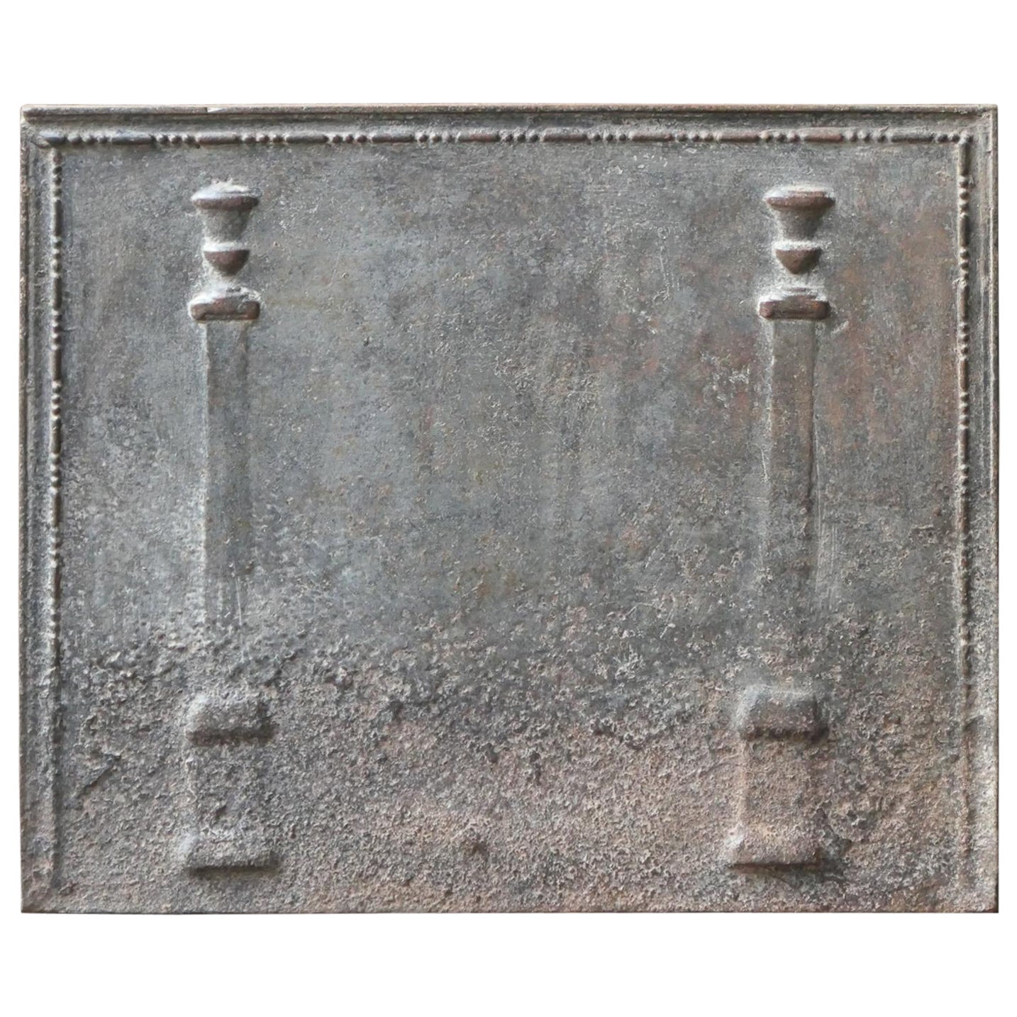 Französische neoklassizistische „Pillars of Freedom“-Feuerböcke / Rückplash, 18.-19. Jahrhundert. im Angebot