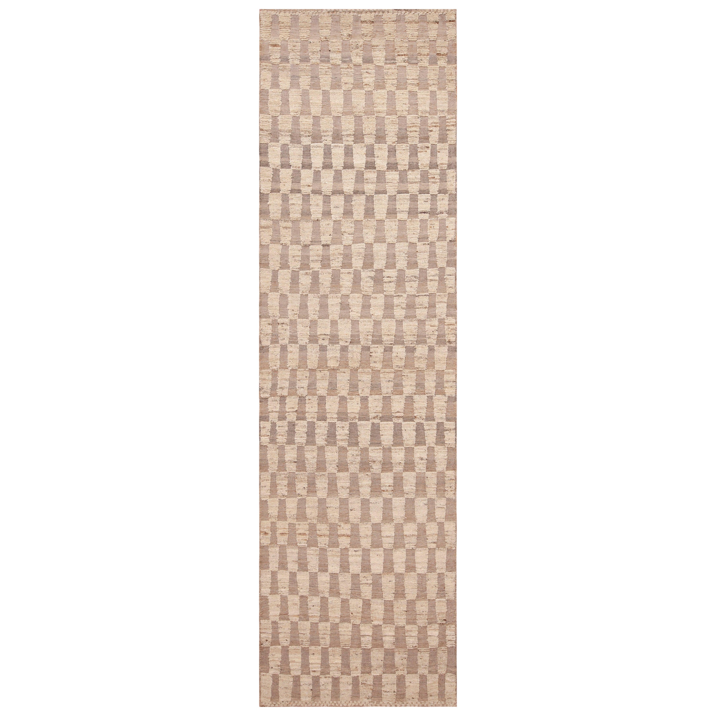 Nazmiyal Collection Geometric Modern High Low Wool Pile Runner Rug 3'6" x 12" For Sale
