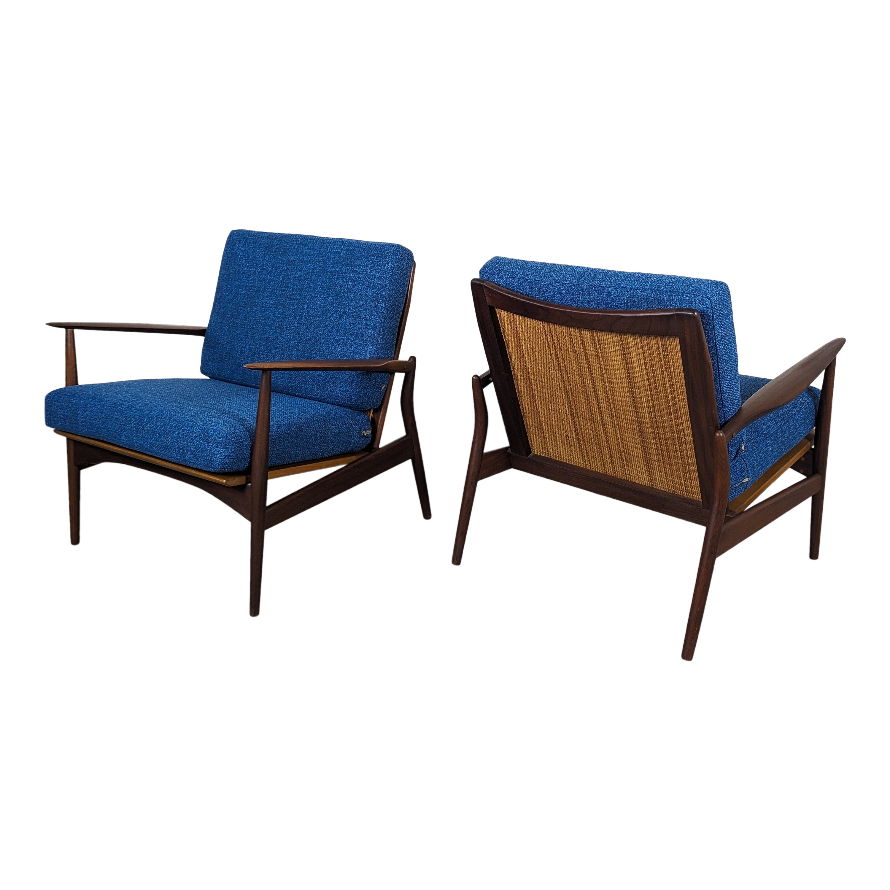 Pair of Mid Century Spear Teak Lounge Chairs by Ib Kofod-Larsen for Selig, c1960 For Sale