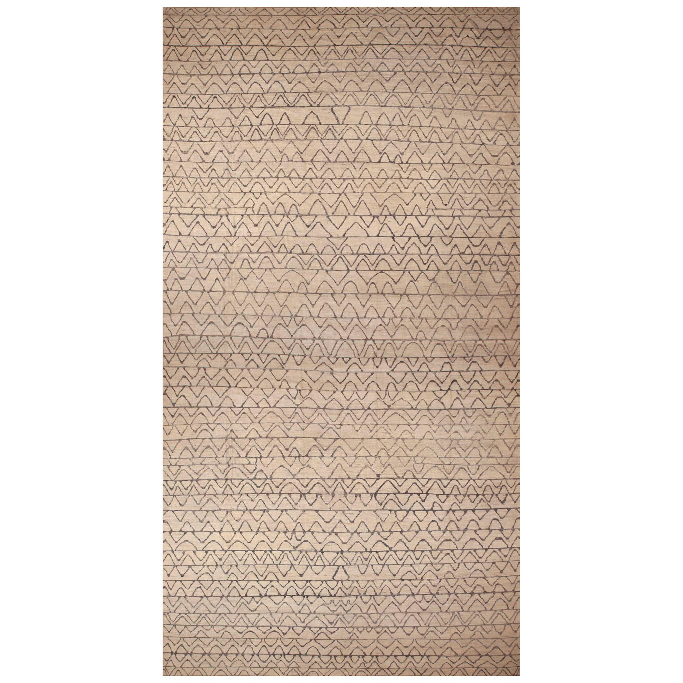 Nazmiyal Collection Oversized Tribal Chevron Modern Area Rug 17' x 31'5"