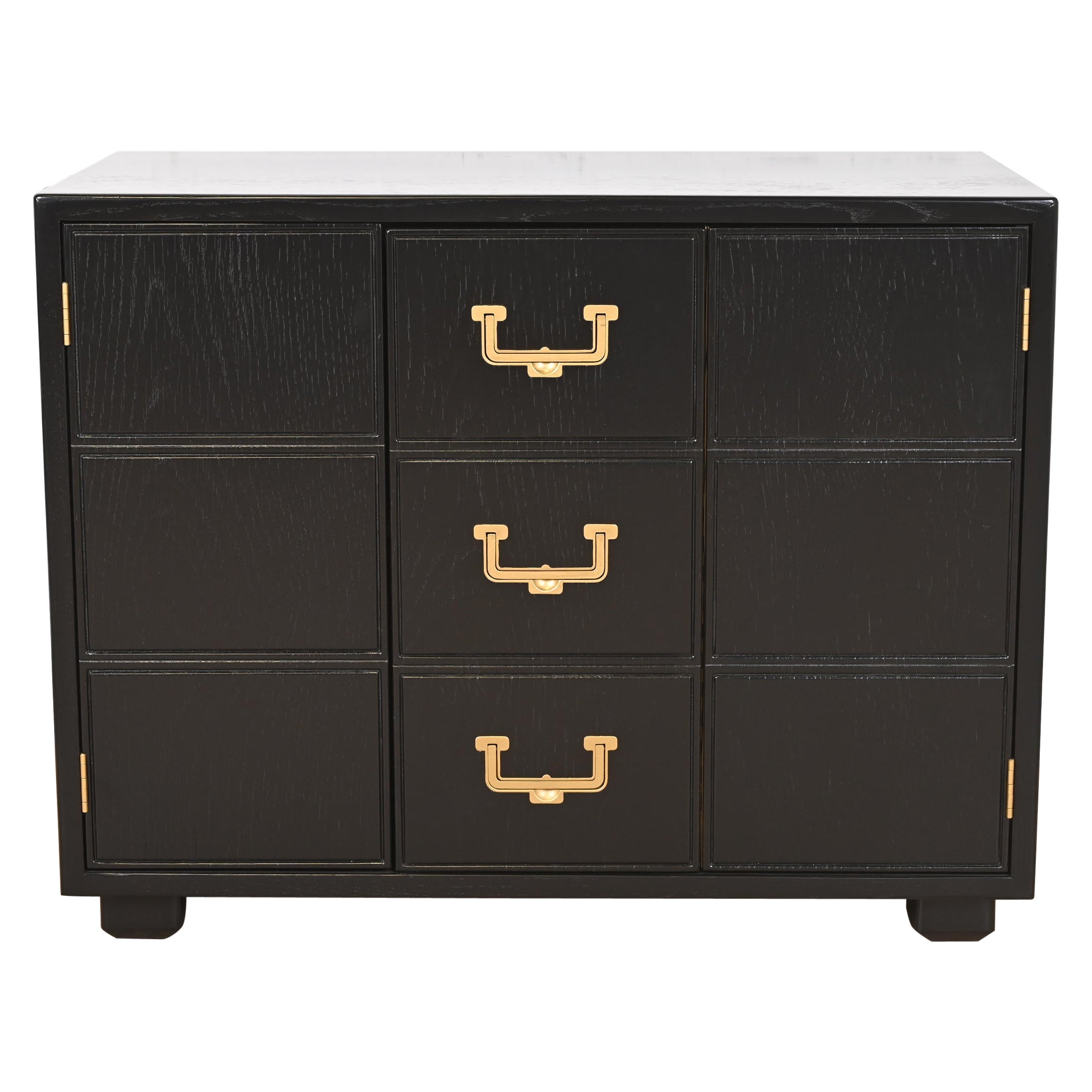 Henredon Mid-Century Hollywood Regency Black Lacquered Campaign Chest, 1970s For Sale