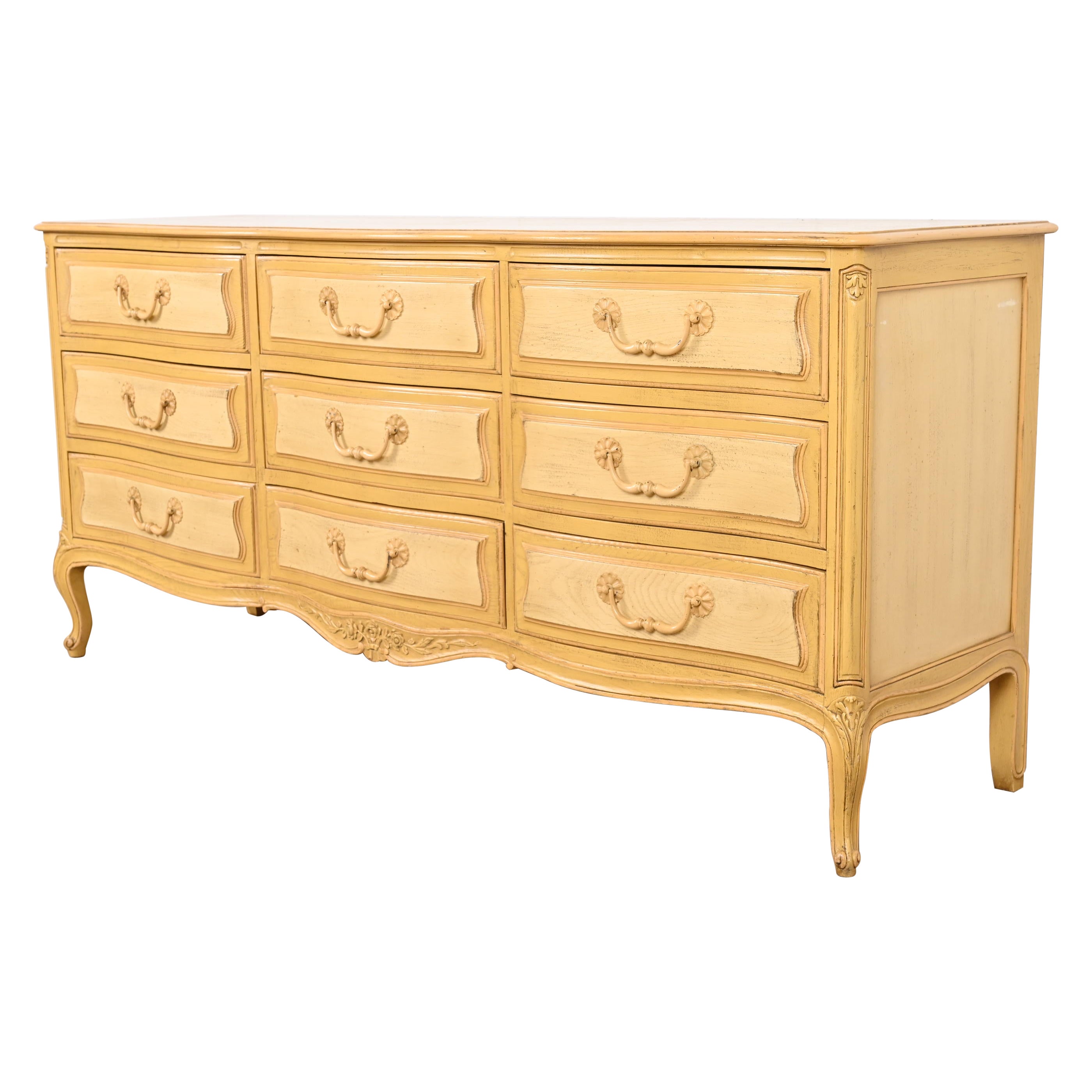 Henredon Französische Provence Louis XV bemalte Kommode oder Anrichte, ca. 1960er Jahre im Angebot