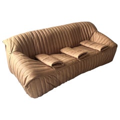 Sandra sofa  designed by Annie Hiéronimus for Cinna