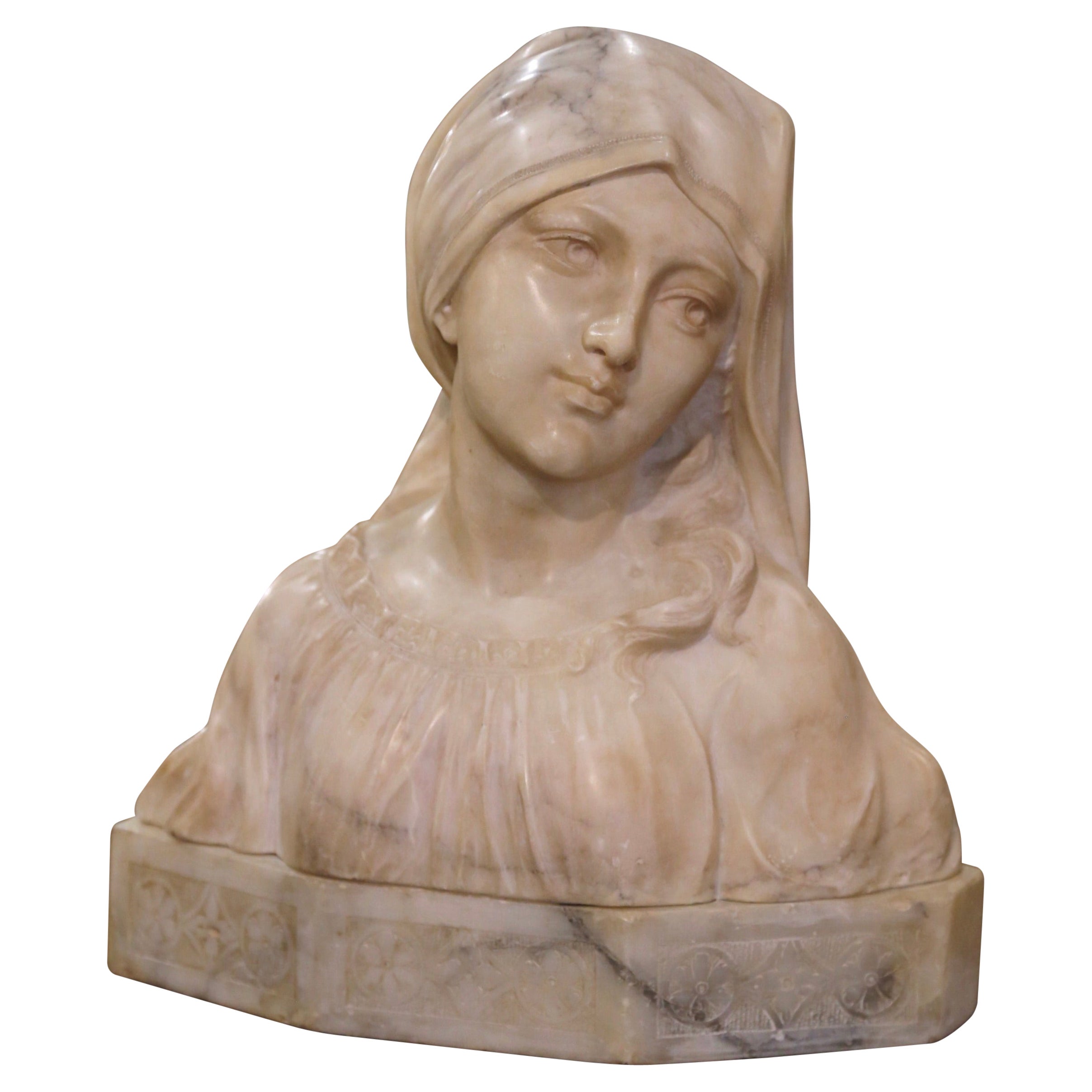 Buste de jeune beauté italienne en marbre sculpté du début du 20e siècle signé A. Cipriani en vente