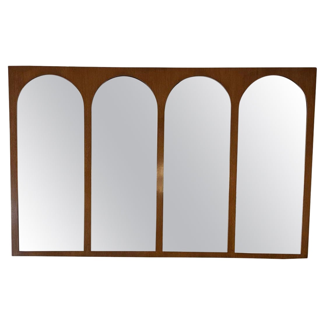 T.H. Rare miroir mural du Colosseum en arc de cercle Robsjohn-Gibbings pour Widdicomb