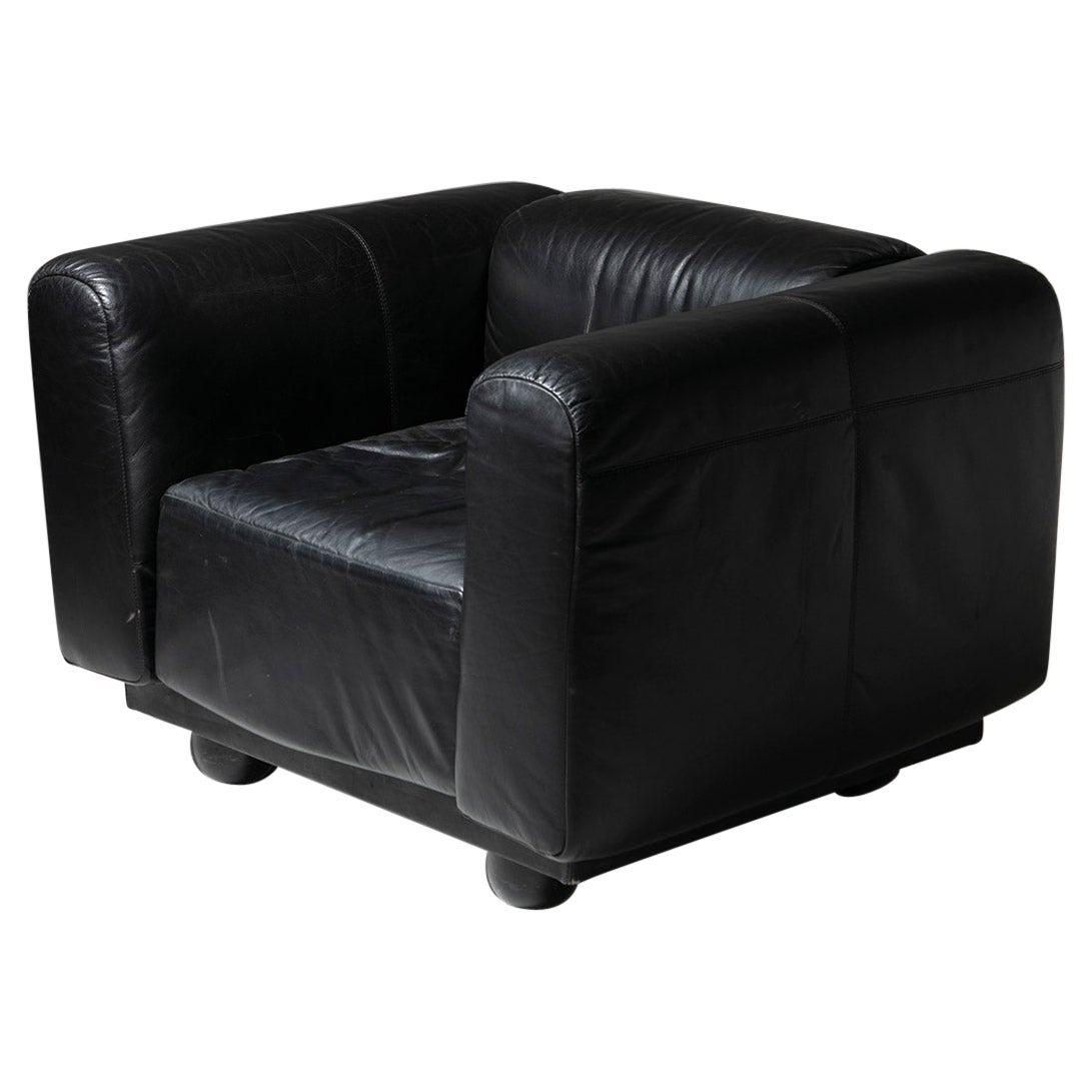 "Living" Black Leather Lounge Chair by Bensiger and Verm for Costi, Italy, 1980s