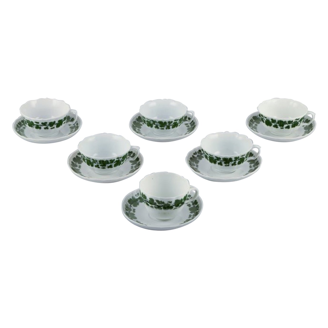 Meissen, Germany, Green Ivy Vine. Set of six tea cups with saucers. For Sale