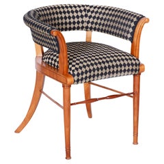 Fauteuil Biedermeier restauré, cerisier, ébène, Autriche-Vienna, 1820