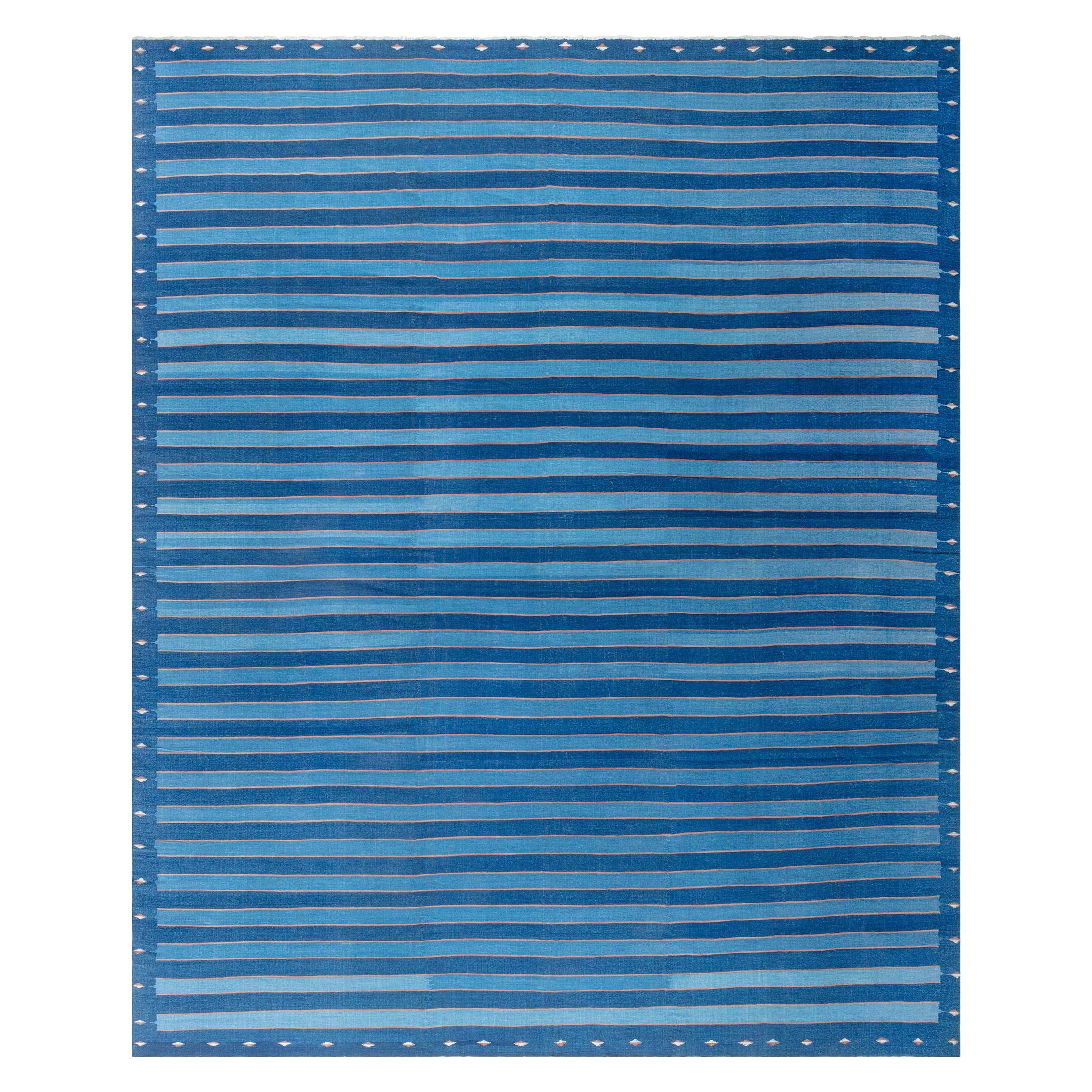 Vintage Indian Dhurrie Gestreift Blau Beige Teppich im Angebot