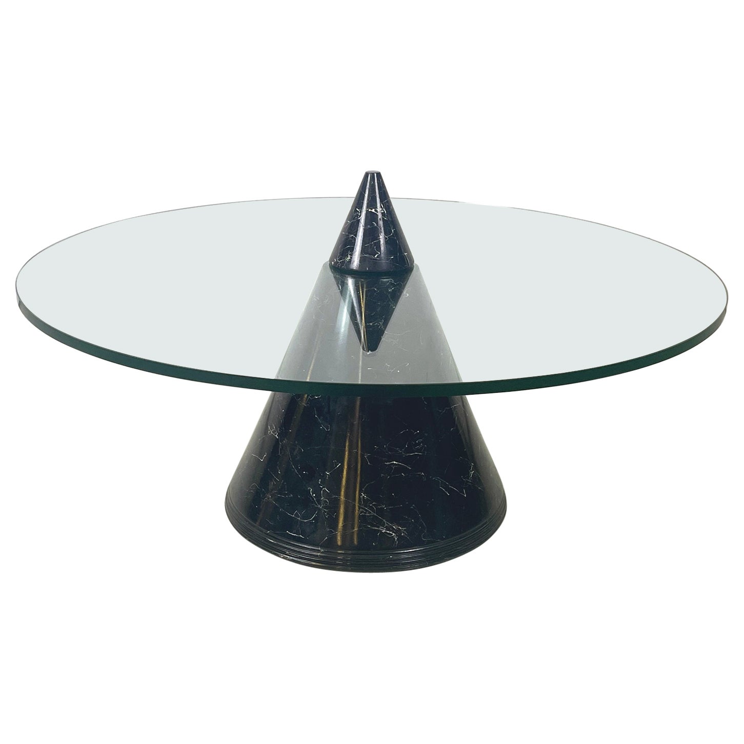 Italian modern Round coffe table in glass with black marble conical base, 1980s For Sale