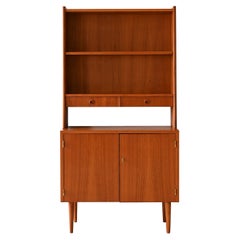 Bookcase with drawers and storage compartment